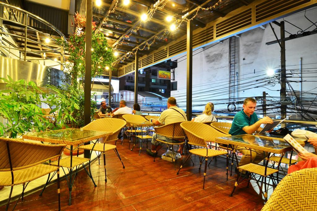 Bubble Space Bangkok Luaran gambar